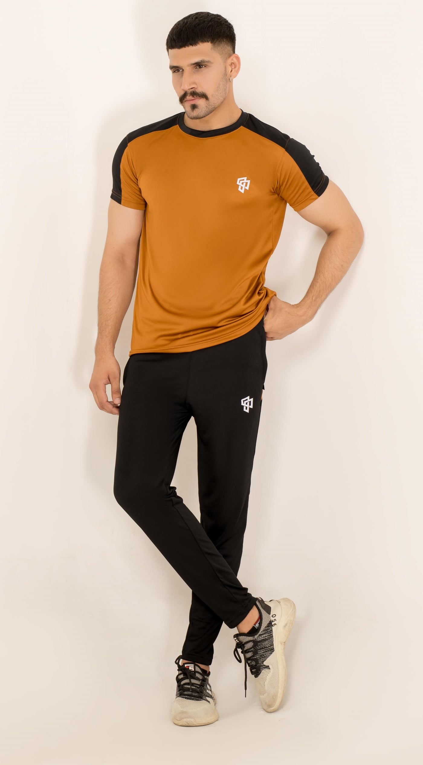 Ammazer Mustard/Black Activewear